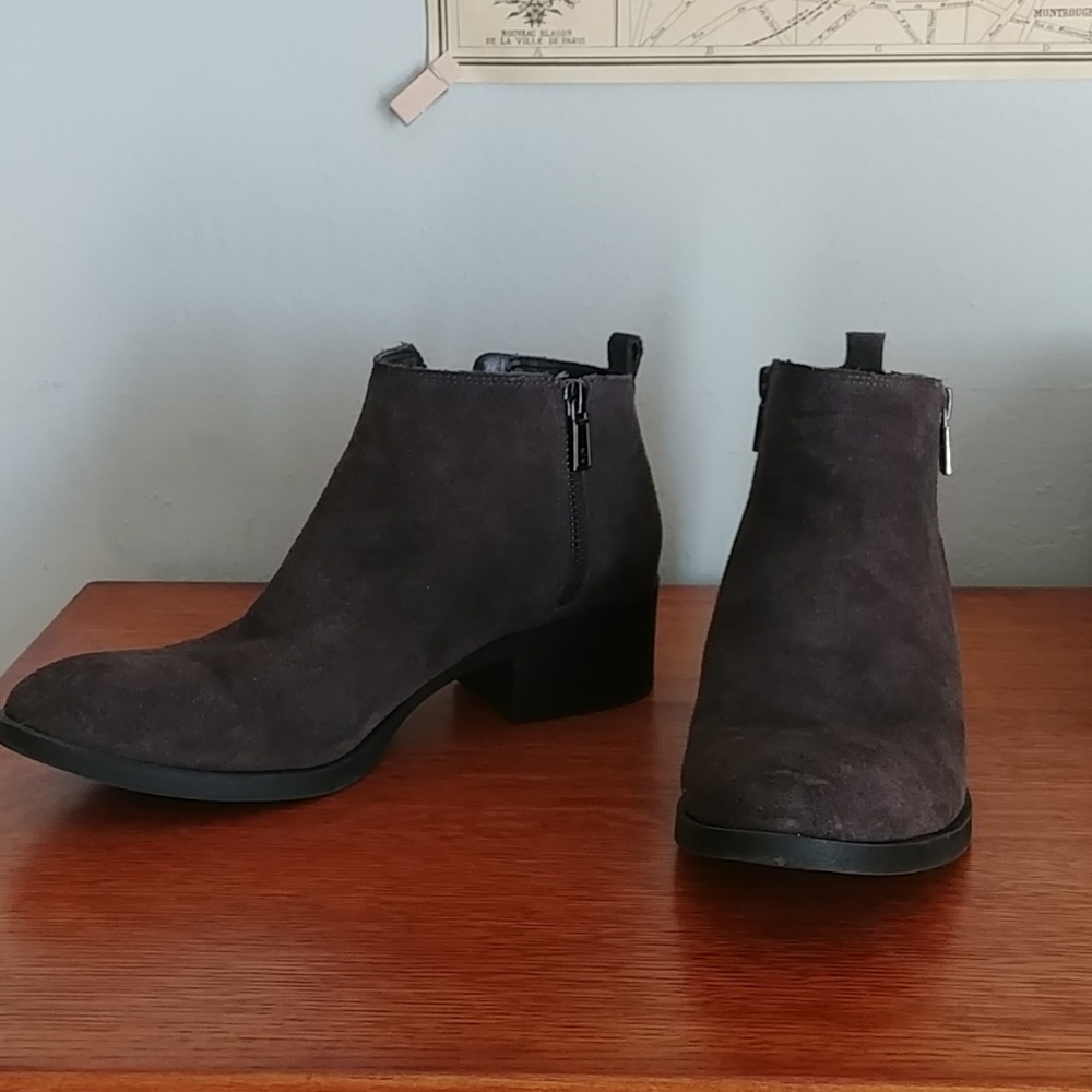 Kenneth Cole Suede Booties